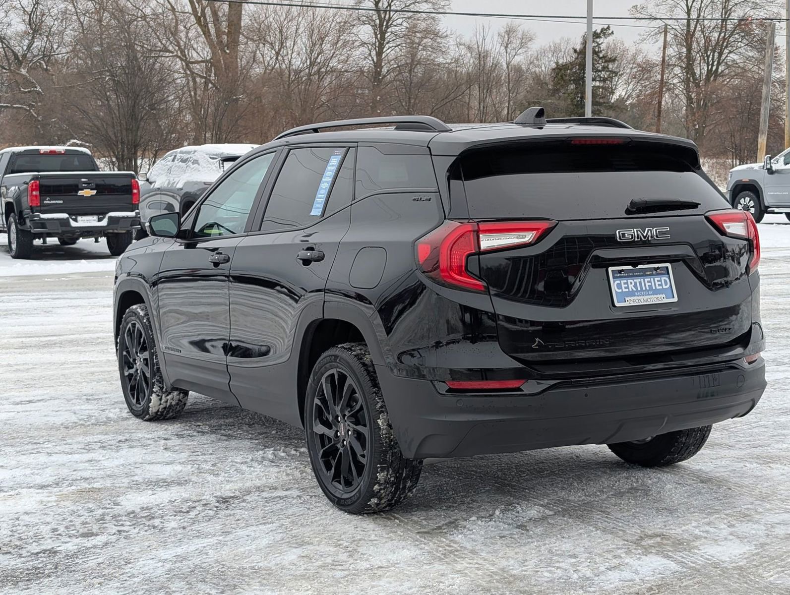 Used 2024 GMC Terrain SLE w/ Driver Convenience Package image 6