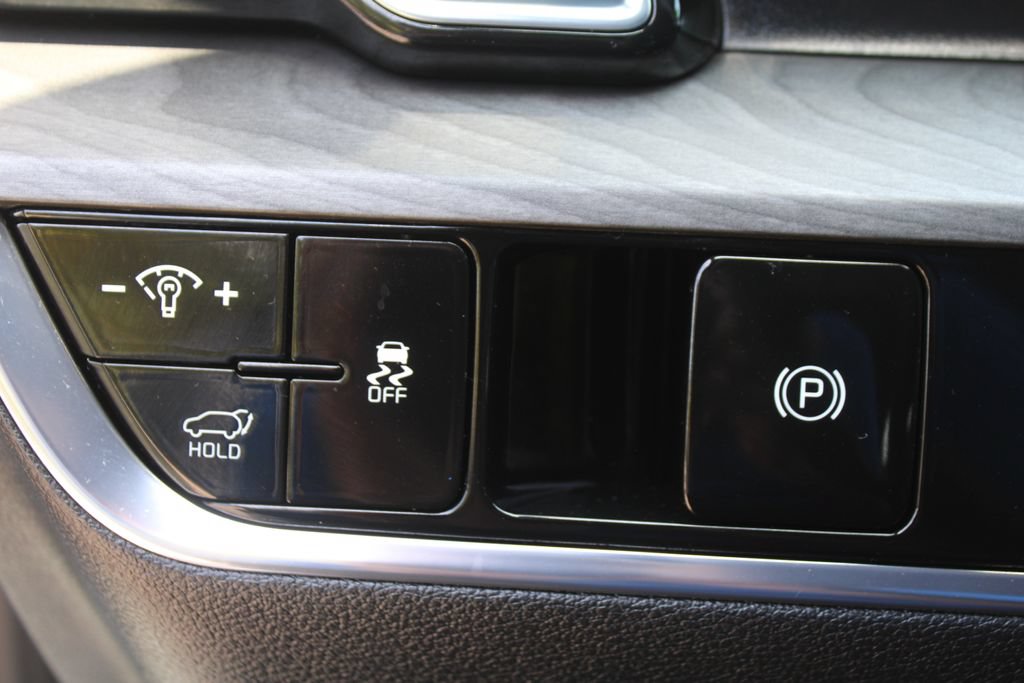 Certified 2025 Kia Sportage X-Line w/ Premium Package AWD/4WD image 25
