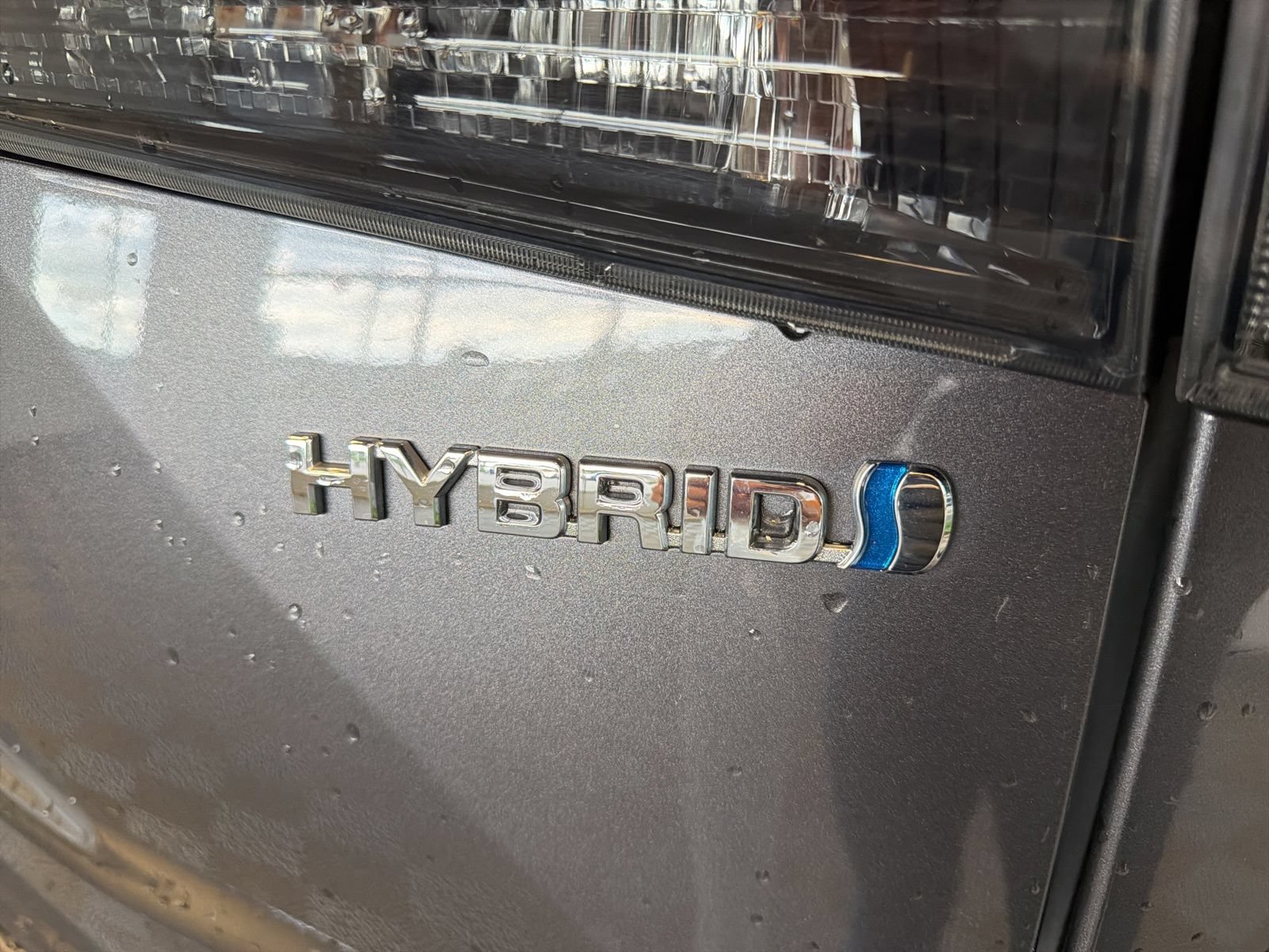 Used 2024 Toyota Highlander XLE AWD/4WD image 7