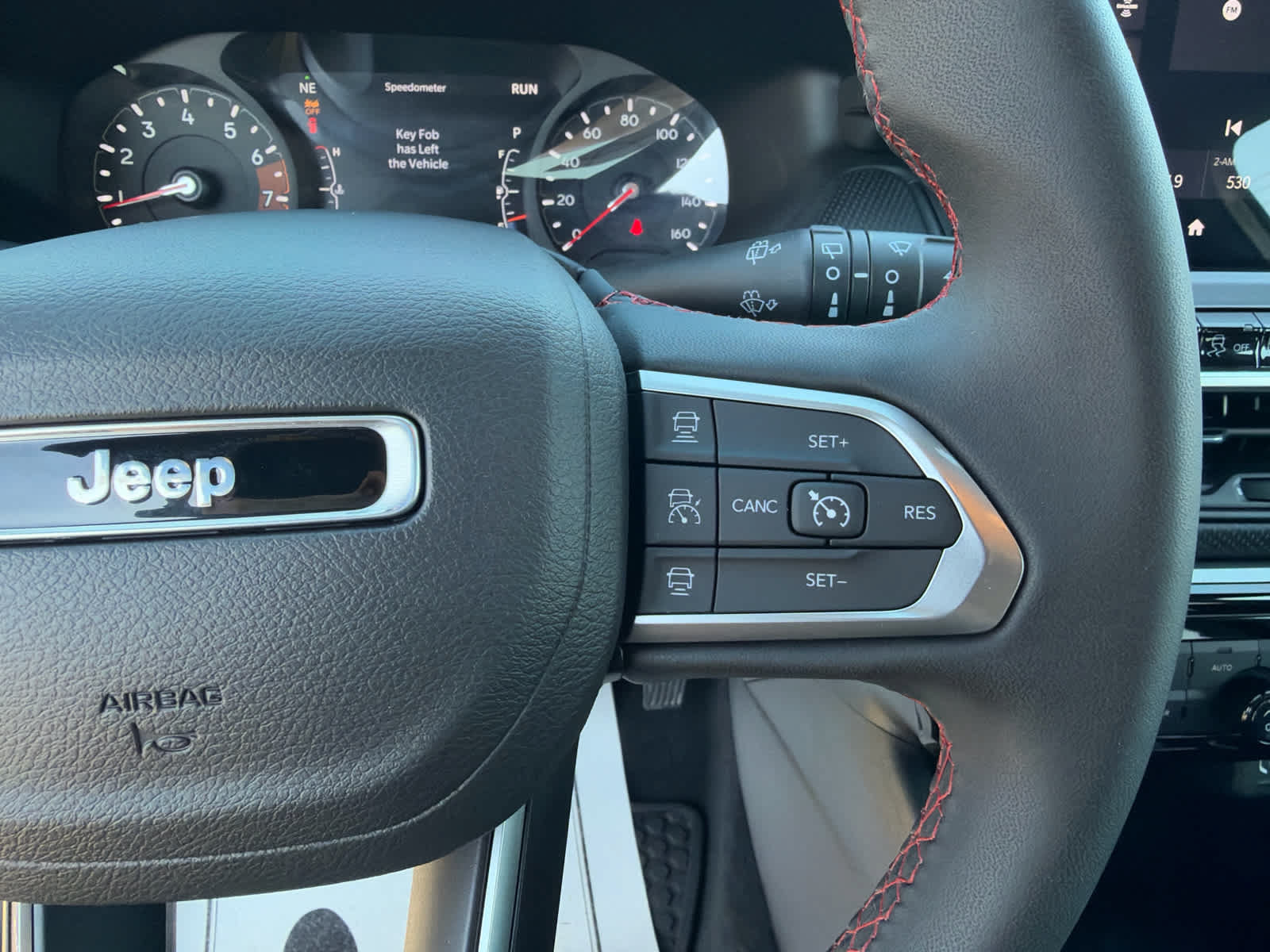 Used 2025 Jeep Compass Trailhawk AWD/4WD image 19