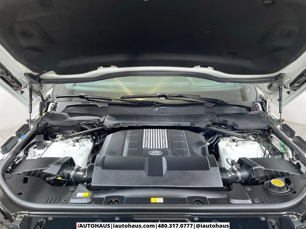 Used 2018 Land Rover Range Rover HSE image 11