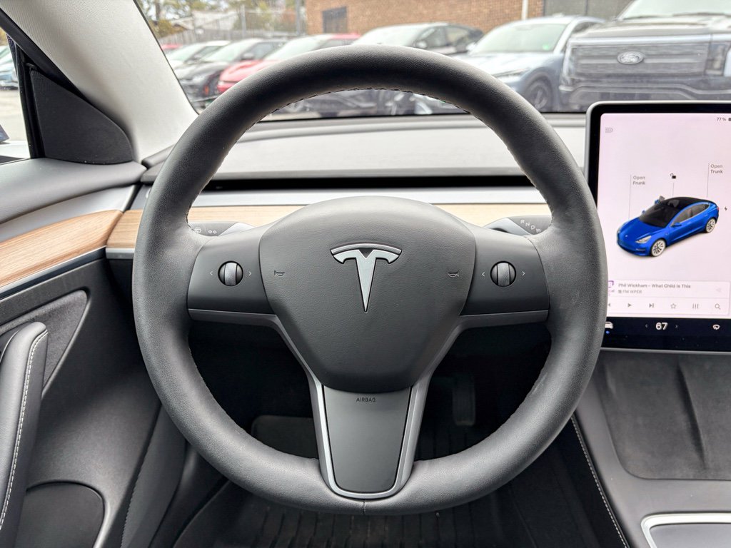 Used 2021 Tesla Model 3 Standard Range Plus image 9