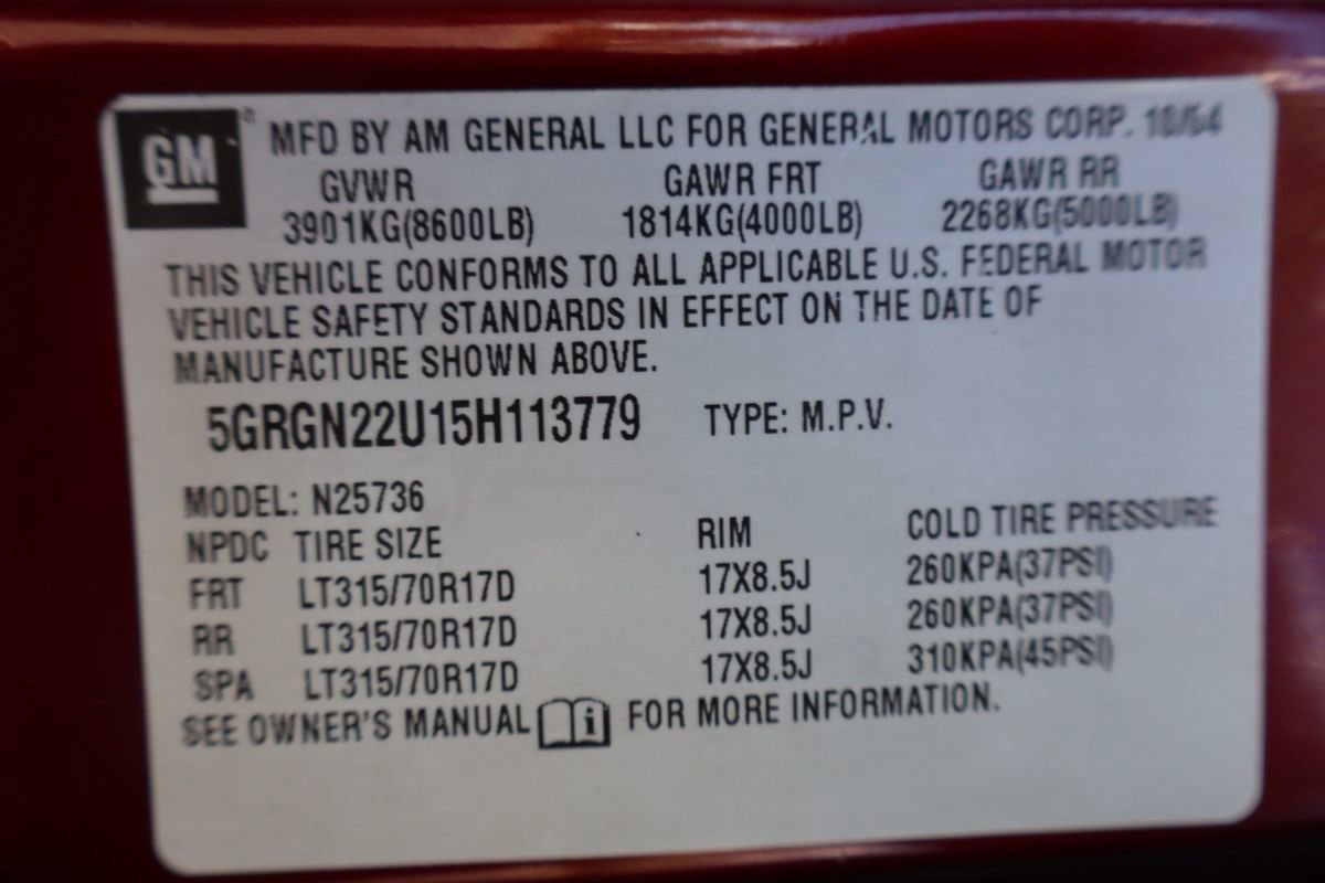 Used 2005 HUMMER H2 SUT w/ Preferred Equipment Group AWD/4WD image 46