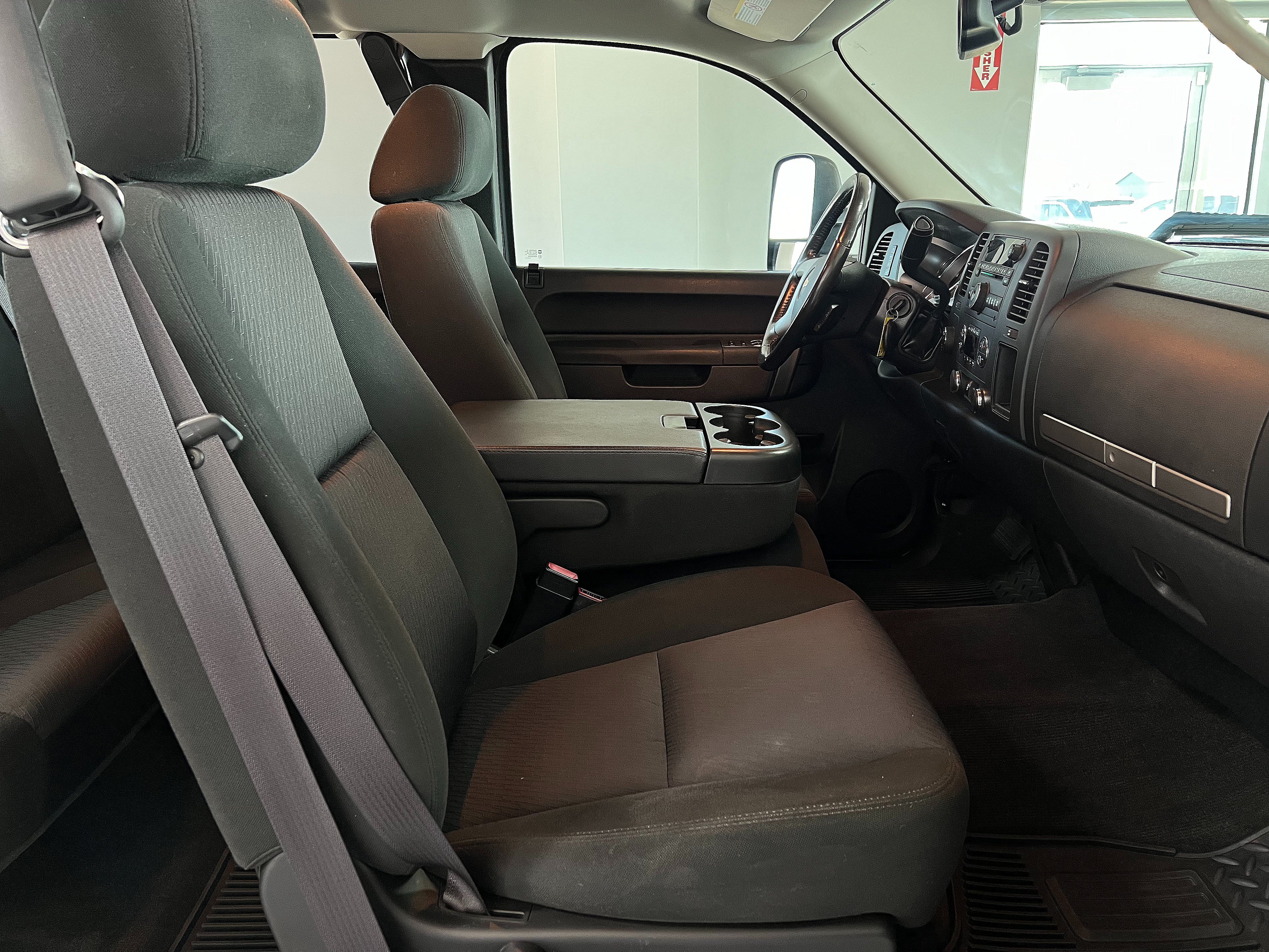 Used 2011 Chevrolet Silverado 2500 LT w/ Interior Plus Package AWD/4WD image 23