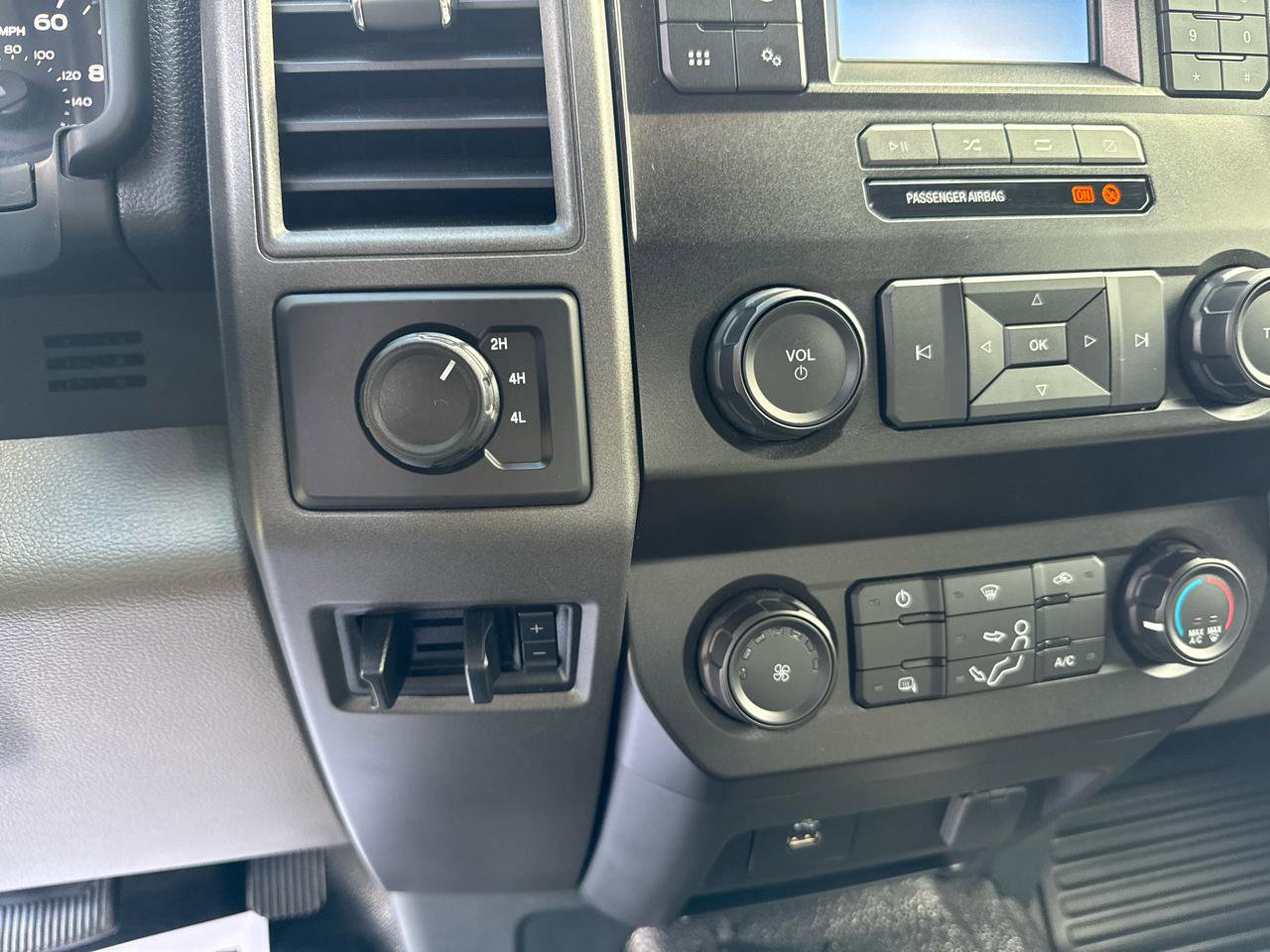 Used 2022 Ford F450 XL w/ STX Appearance Package image 19