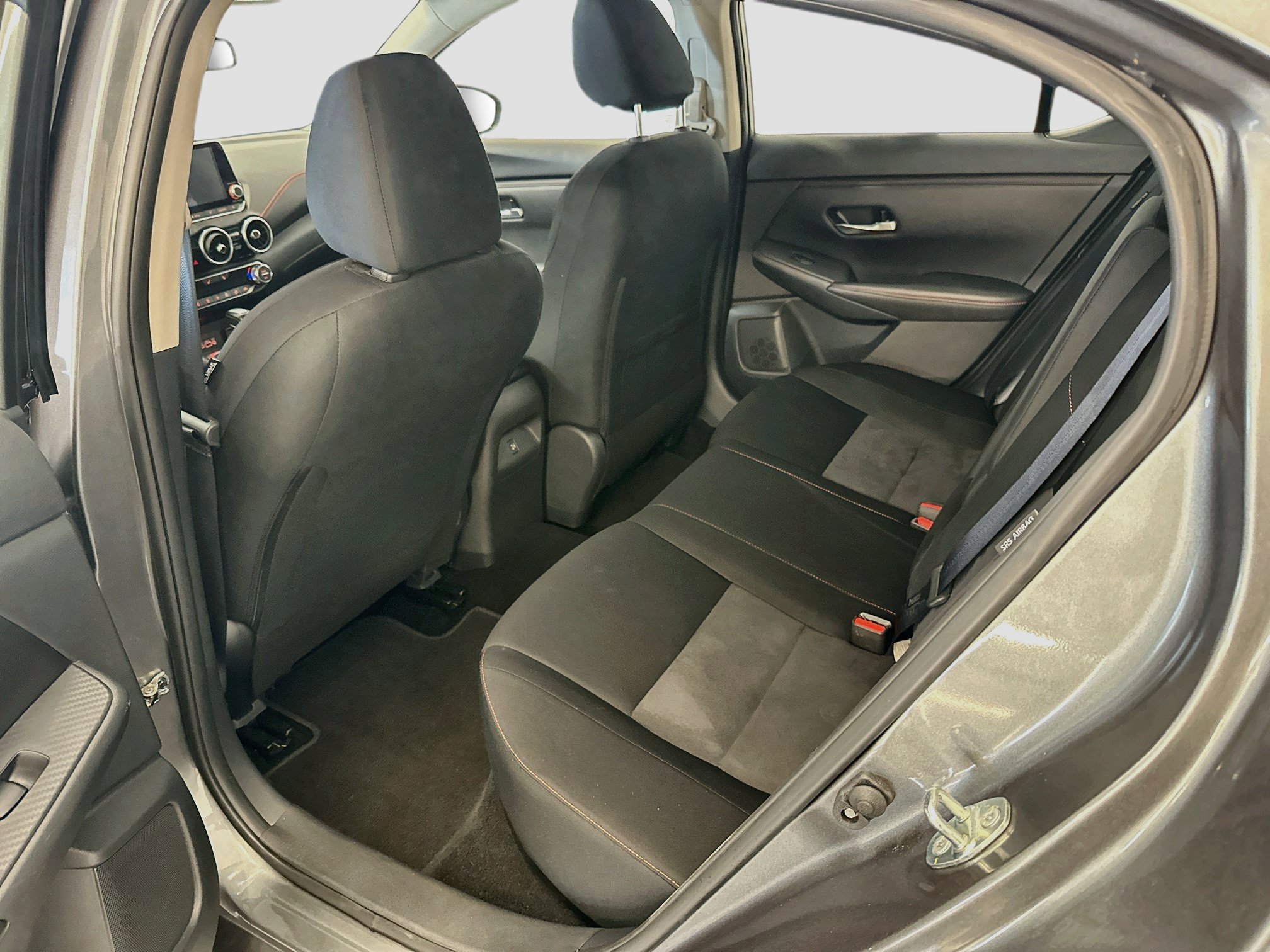 Used 2025 Nissan Sentra SR FWD image 28