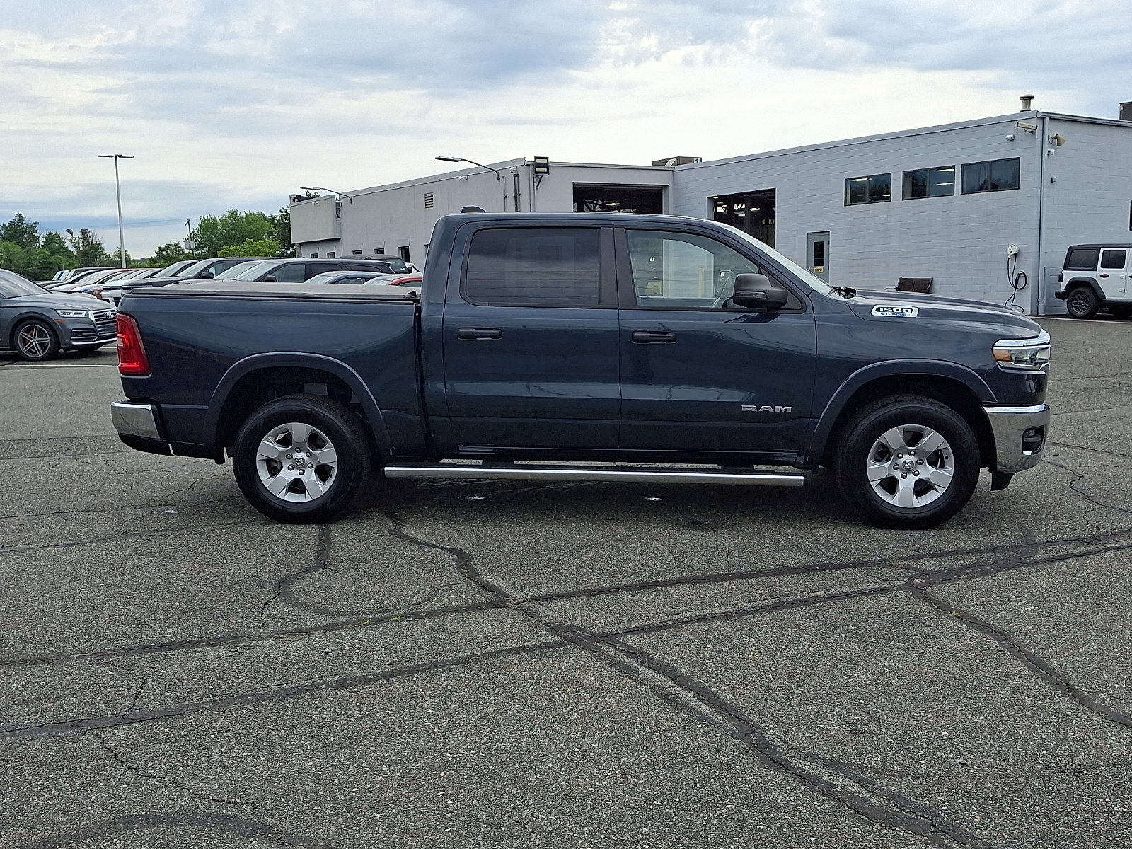 Used 2025 RAM 1500 Big Horn AWD/4WD image 7