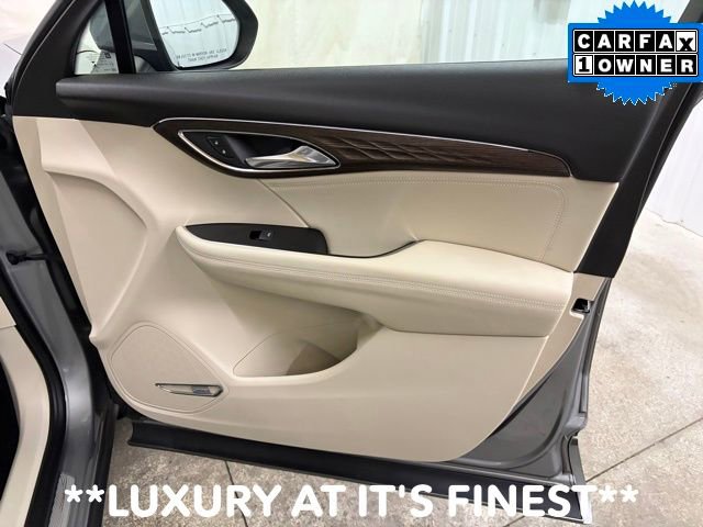 Used 2023 Buick Envision Avenir AWD/4WD image 38