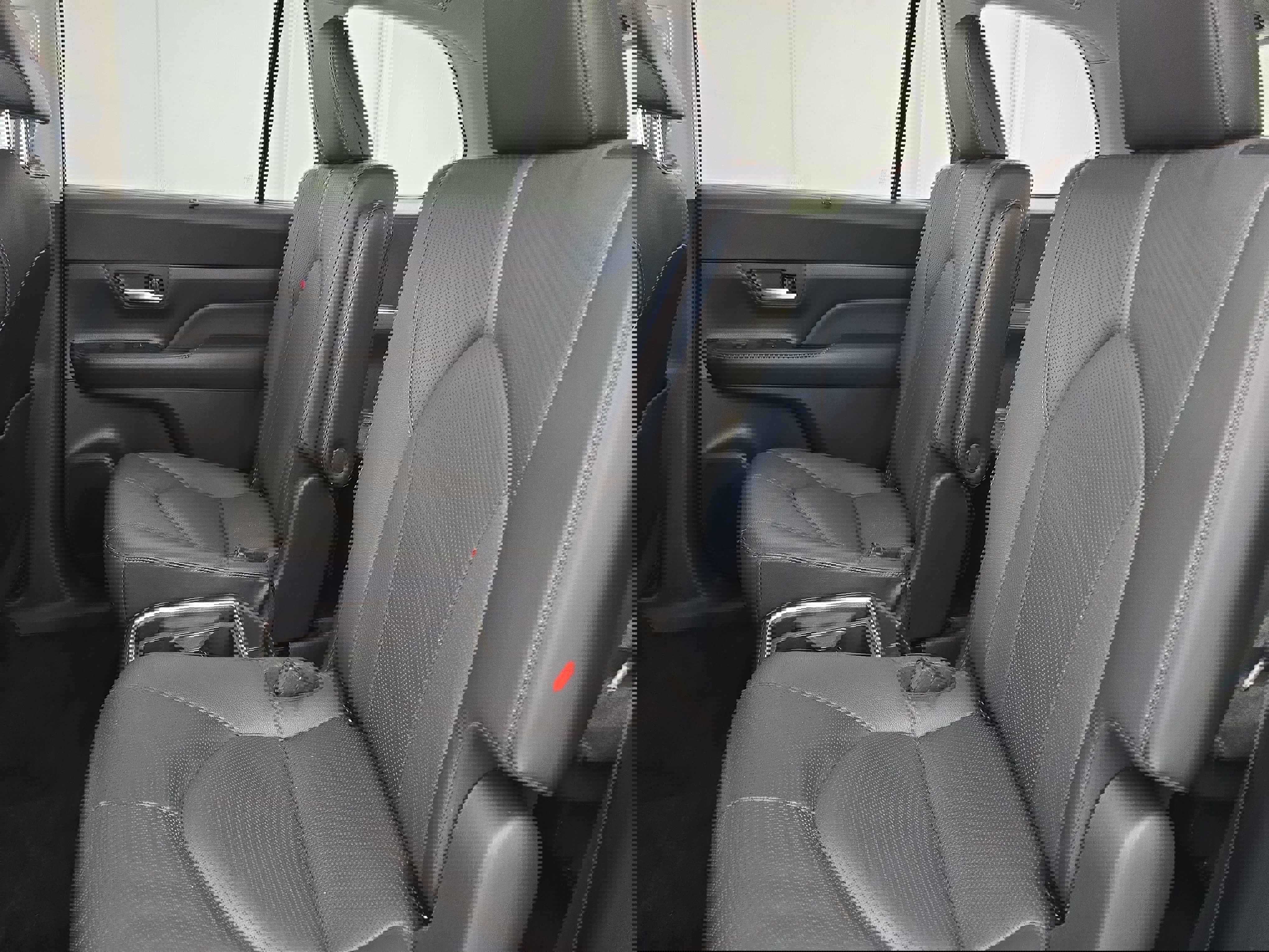 Used 2024 Toyota Grand Highlander Platinum image 15