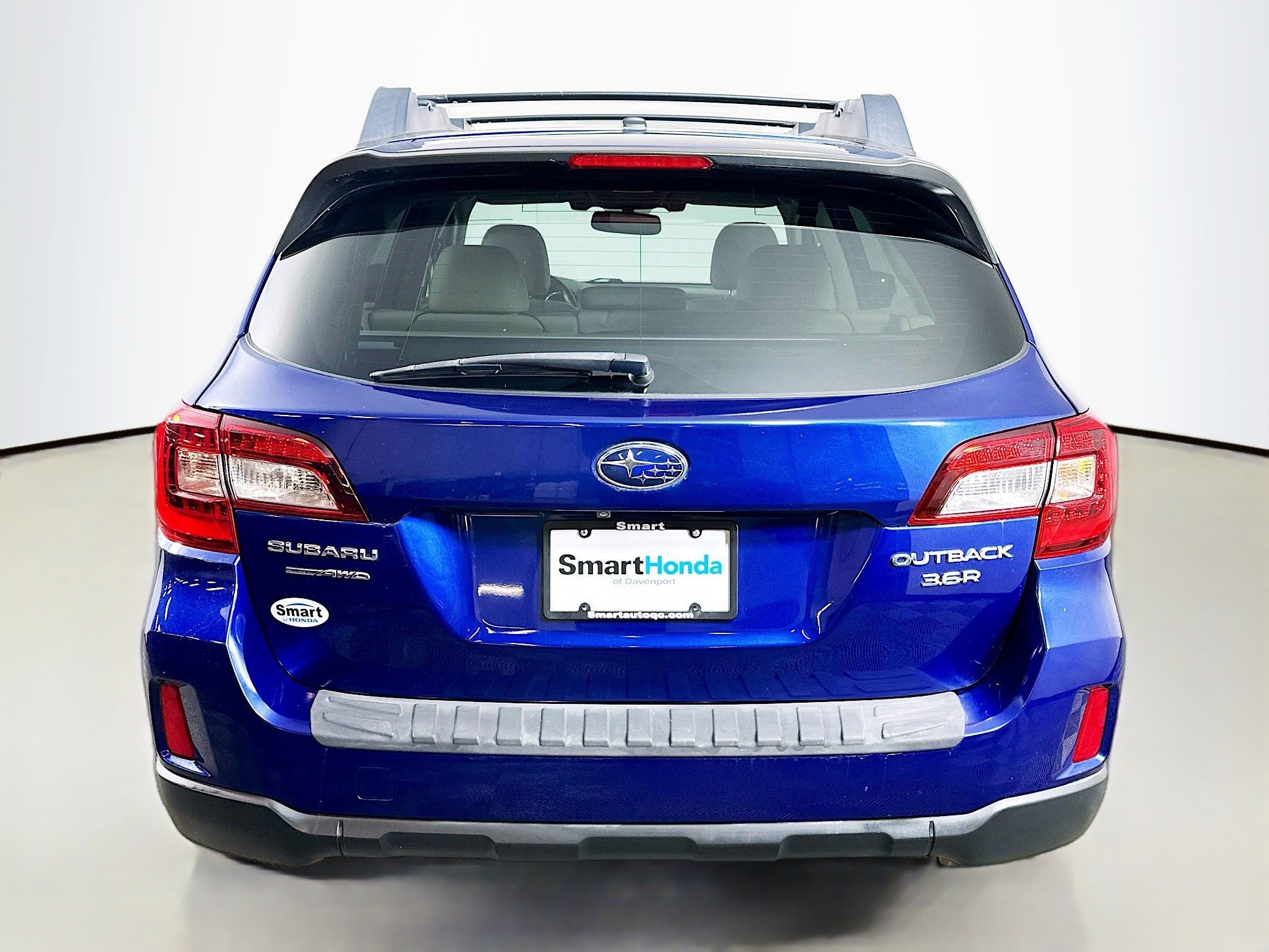 Used 2015 Subaru Outback 3.6R Limited image 6