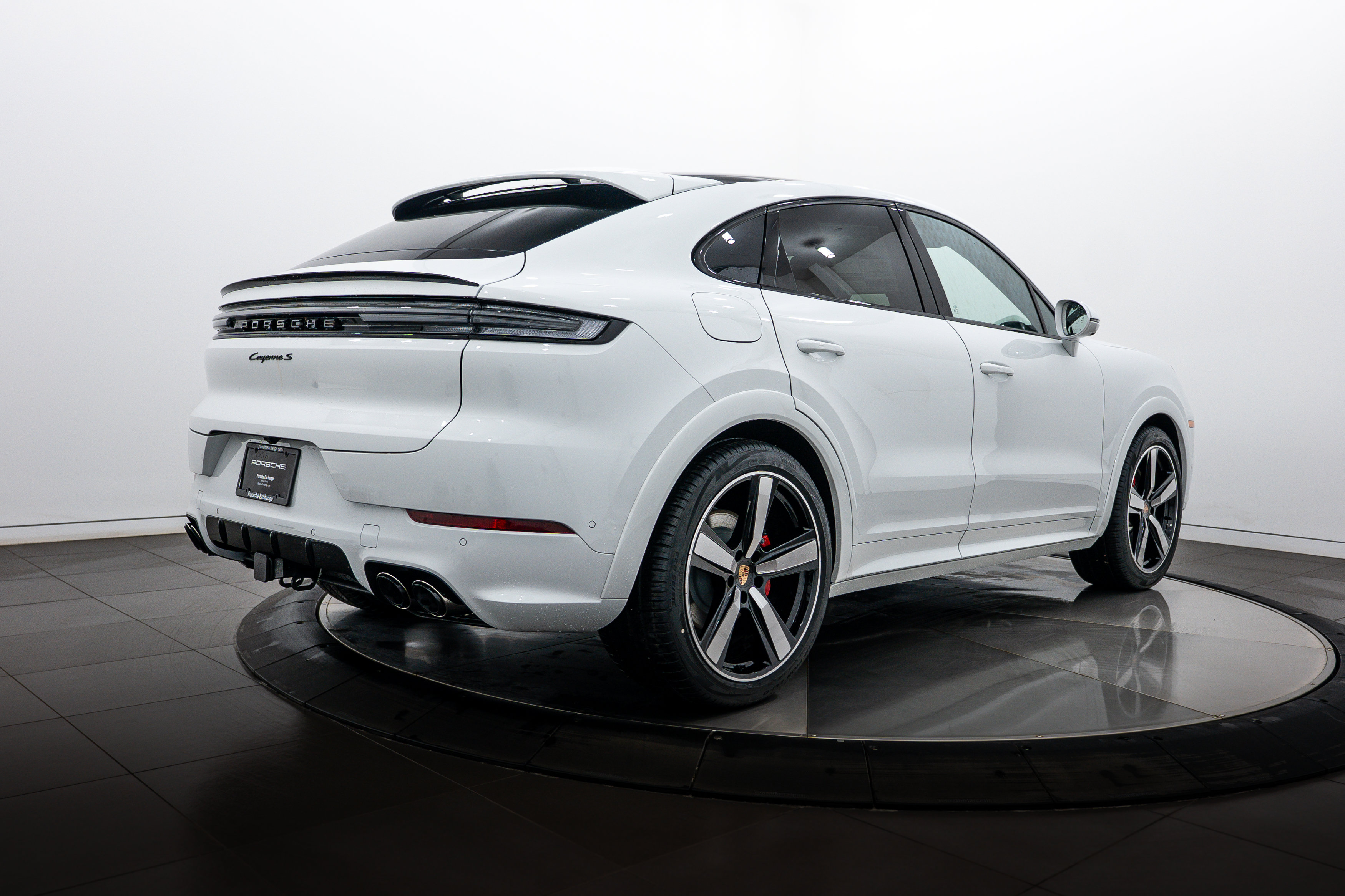 New 2026 Porsche Cayenne S AWD/4WD image 7