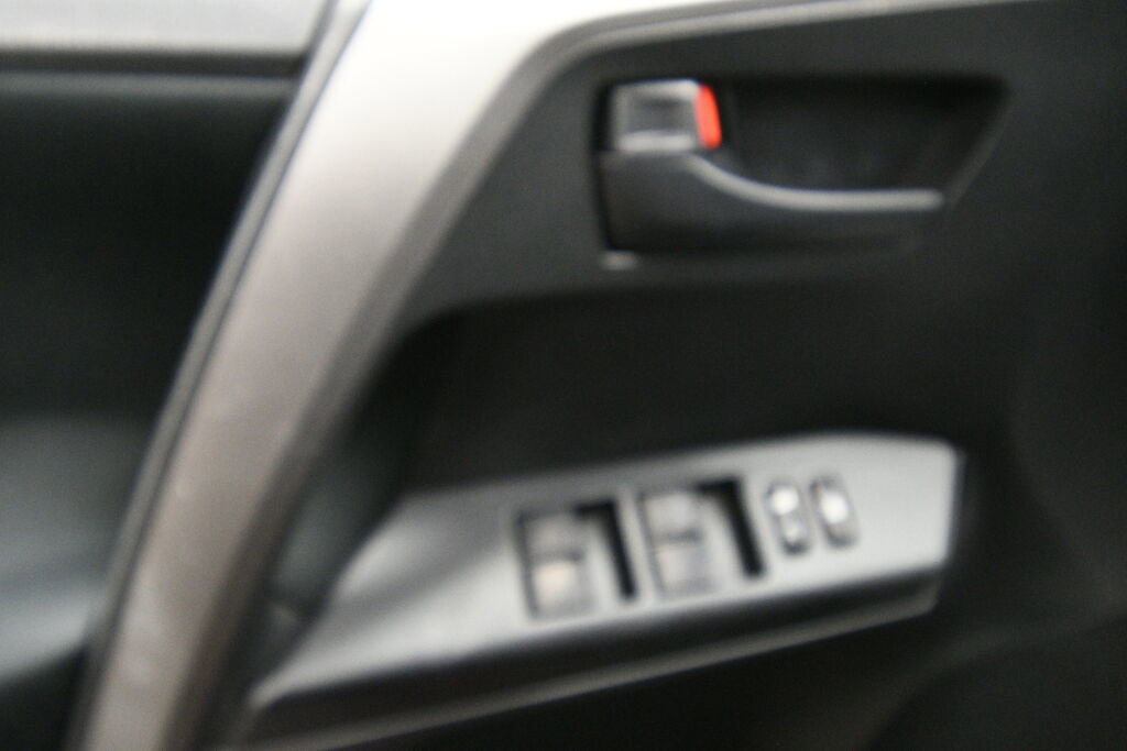 Used 2017 Toyota RAV4 LE w/ All Weather Liner Package FWD image 11