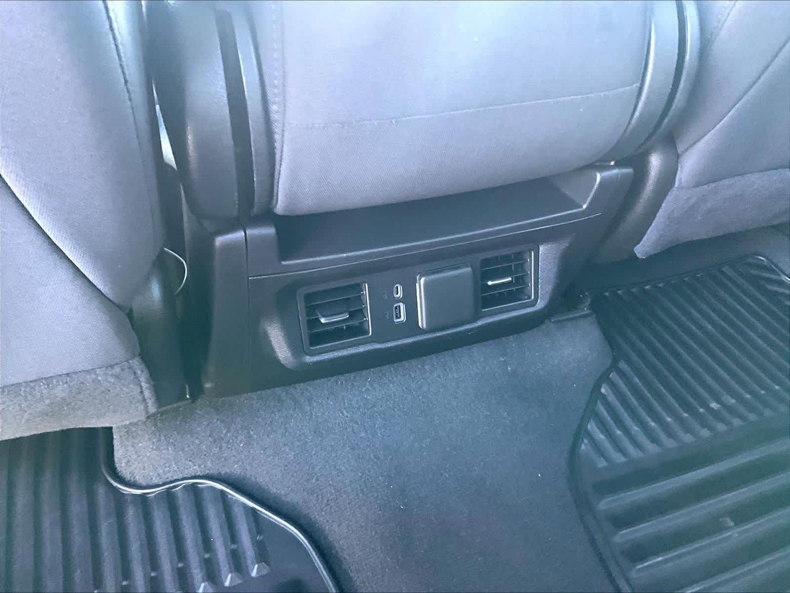 Used 2024 Chevrolet Silverado 1500 LT AWD/4WD image 28