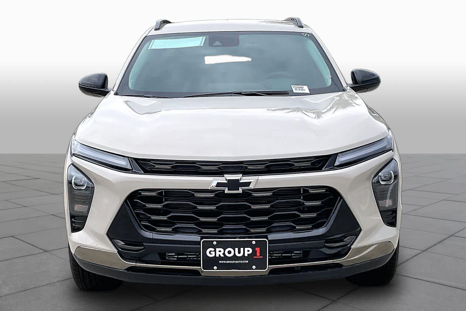 New 2026 Chevrolet Trax ACTIV w/ Driver Confidence Package FWD image 2