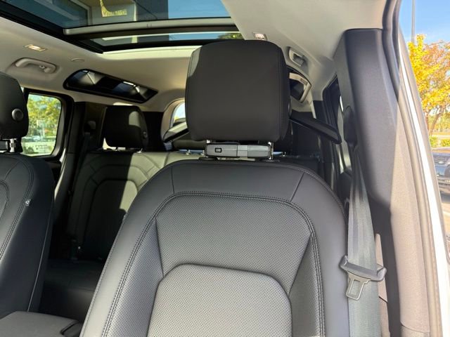 New 2026 Land Rover Defender 110 S image 21