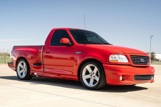 Used 2004 Ford F150 Lightning image 6