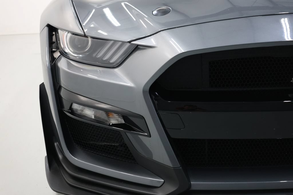 Used 2022 Ford Mustang Shelby GT500 w/ Carbon Fiber Track Pack RWD image 64