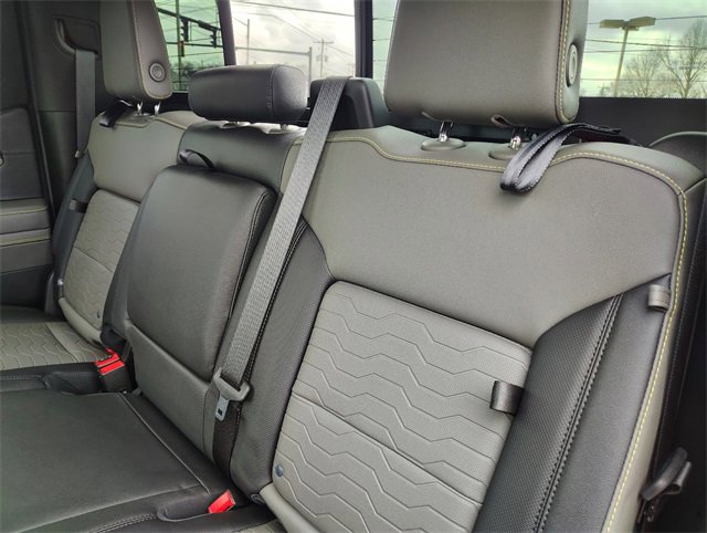 Used 2022 Chevrolet Silverado 1500 ZR2 w/ Technology Package image 29