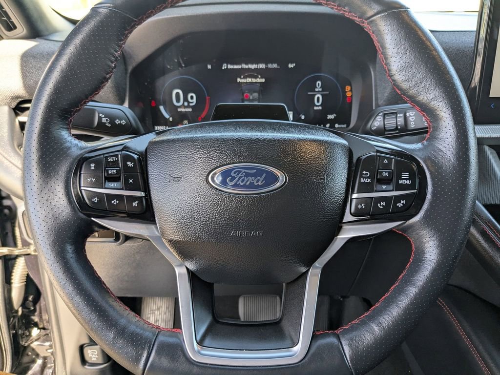 Used 2025 Ford Explorer ST-Line w/ ST-Line Street Pack image 17