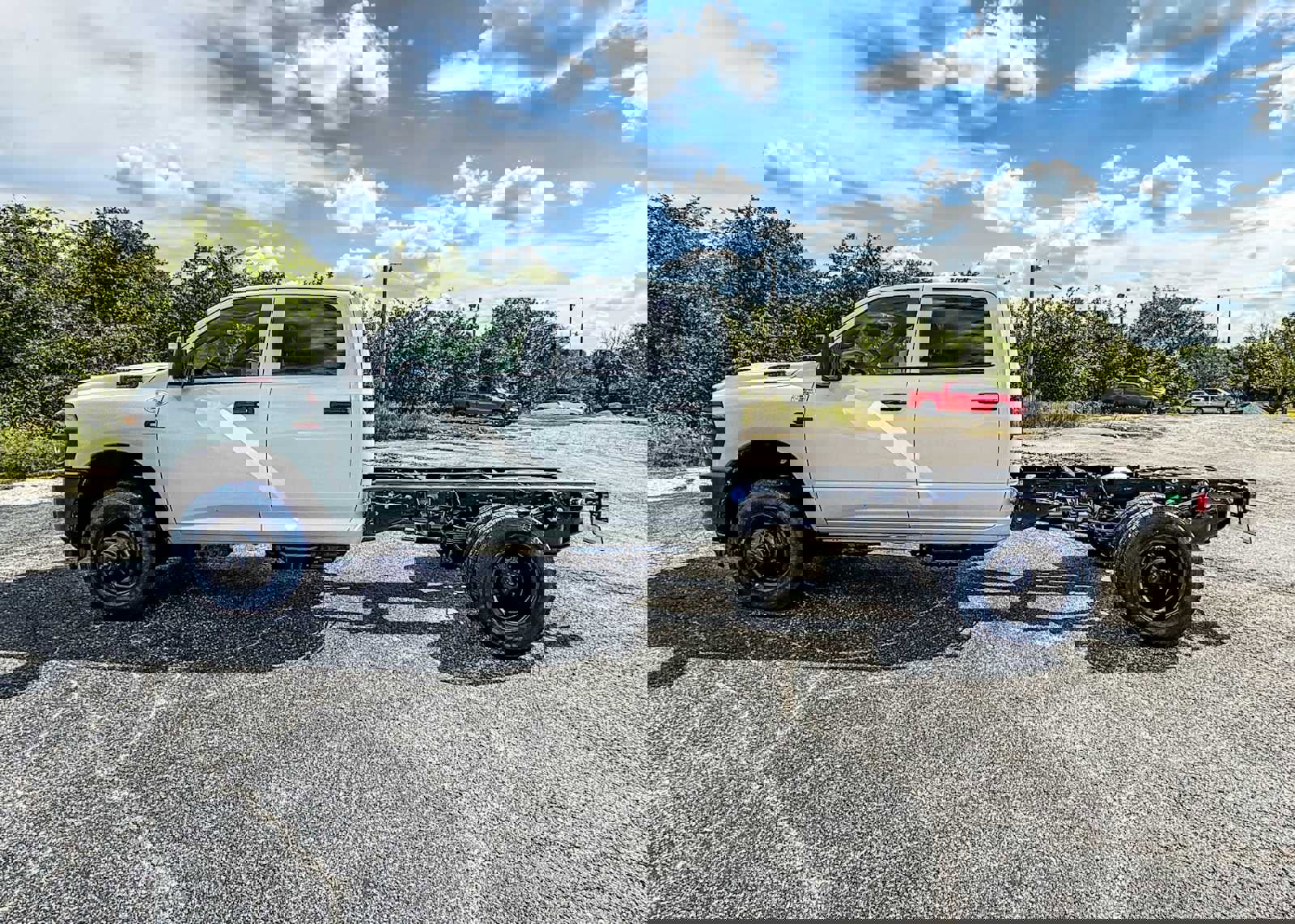 New 2026 RAM 3500 Tradesman image 4