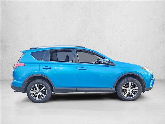Used 2018 Toyota RAV4 XLE image 4