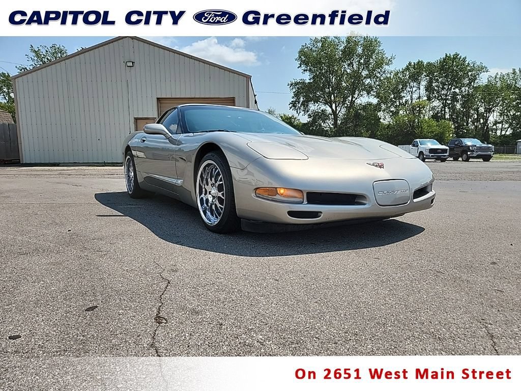 Used 1999 Chevrolet Corvette Coupe w/ Lighting Pkg RWD image 1