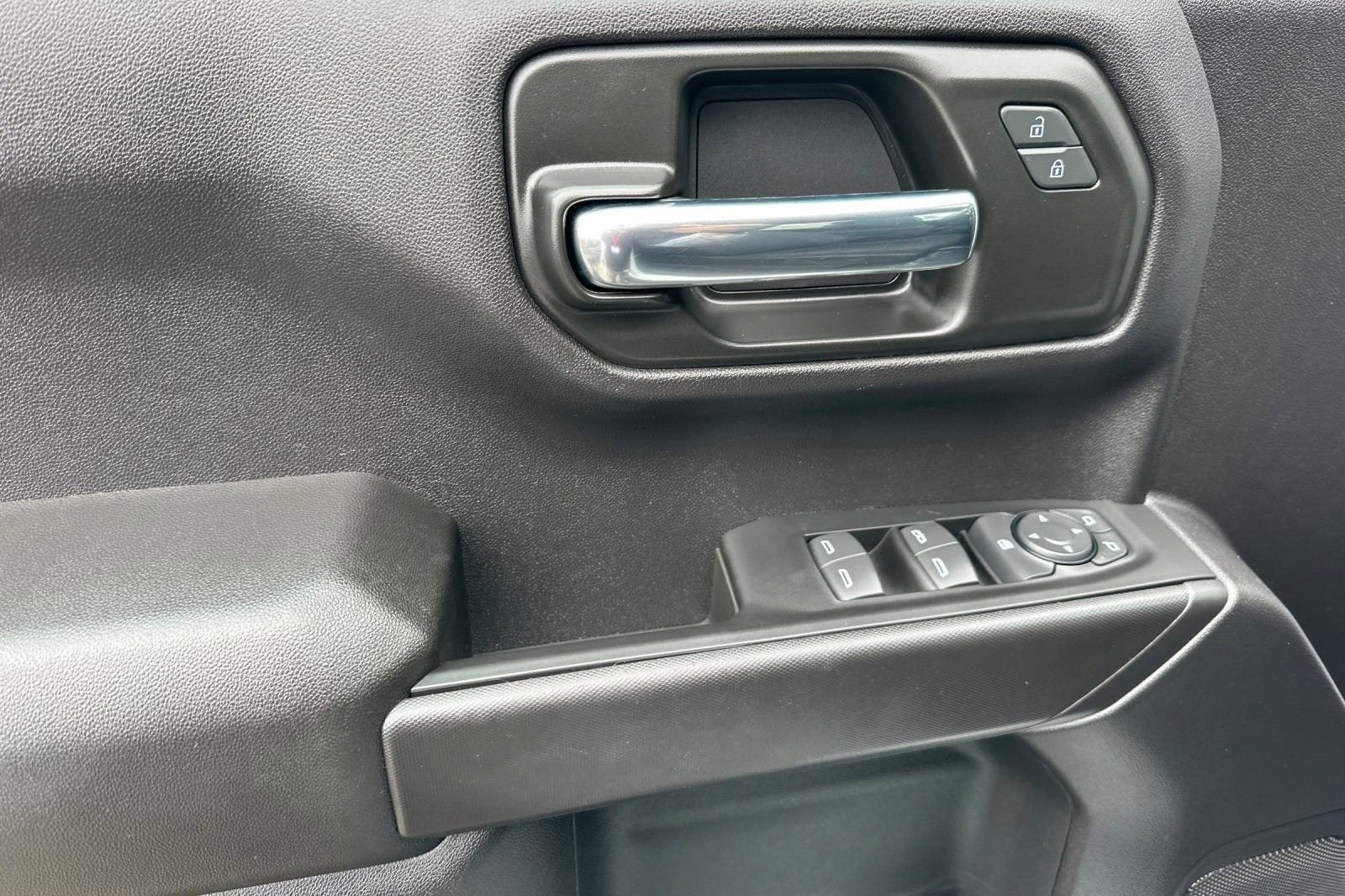 Certified 2024 Chevrolet Silverado 1500 Custom Trail Boss w/ Turbomax Blackout Package image 14