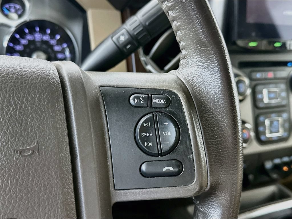 Used 2016 Ford F250 Lariat w/ Lariat Ultimate Package AWD/4WD image 26