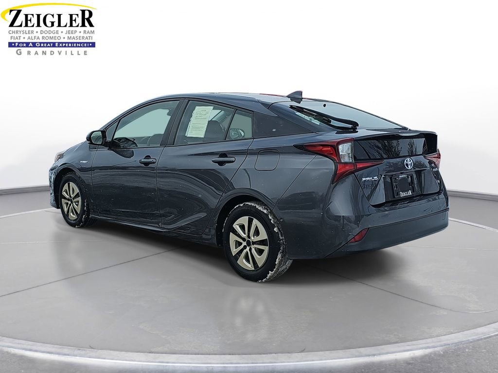 Used 2019 Toyota Prius L Eco image 7