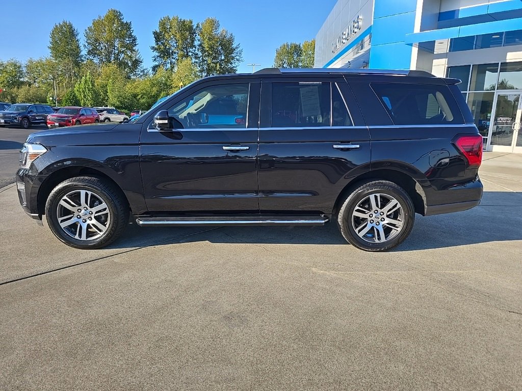 Used 2023 Ford Expedition Limited image 2