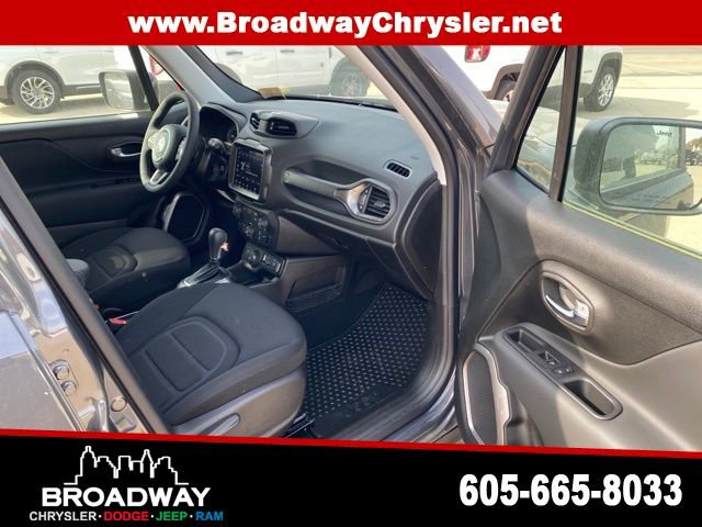 Used 2022 Jeep Renegade Latitude image 6
