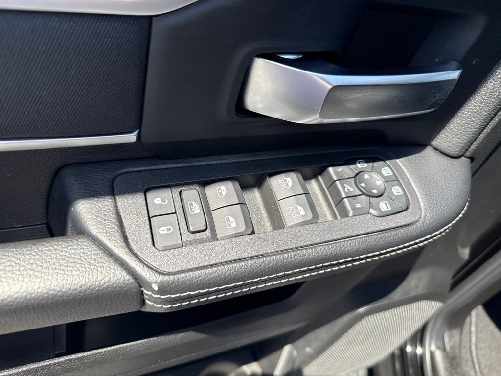 Certified 2026 RAM 2500 Big Horn AWD/4WD image 14