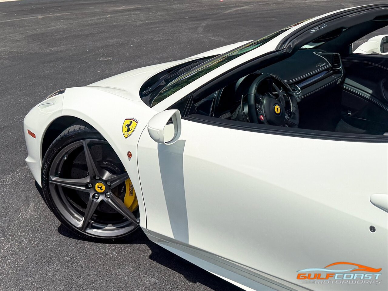 Used 2015 Ferrari 458 Spider RWD image 45