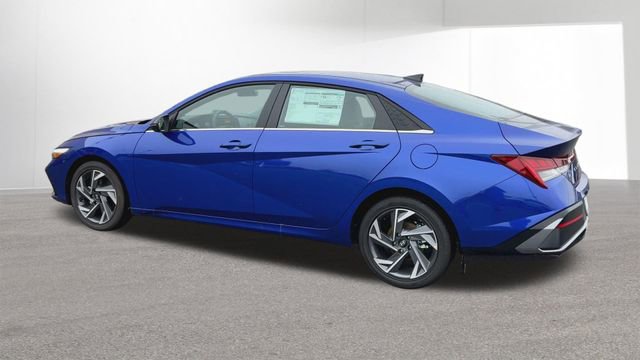 New 2026 Hyundai Elantra Limited image 6