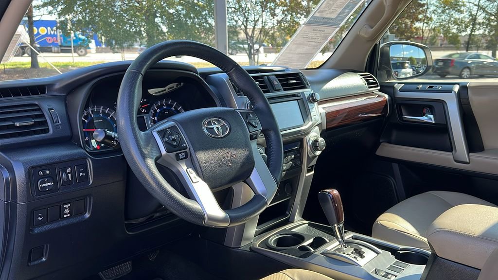 Used 2018 Toyota 4Runner 2WD video 2