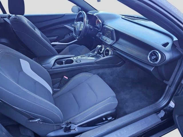 Used 2019 Chevrolet Camaro LT RWD image 11