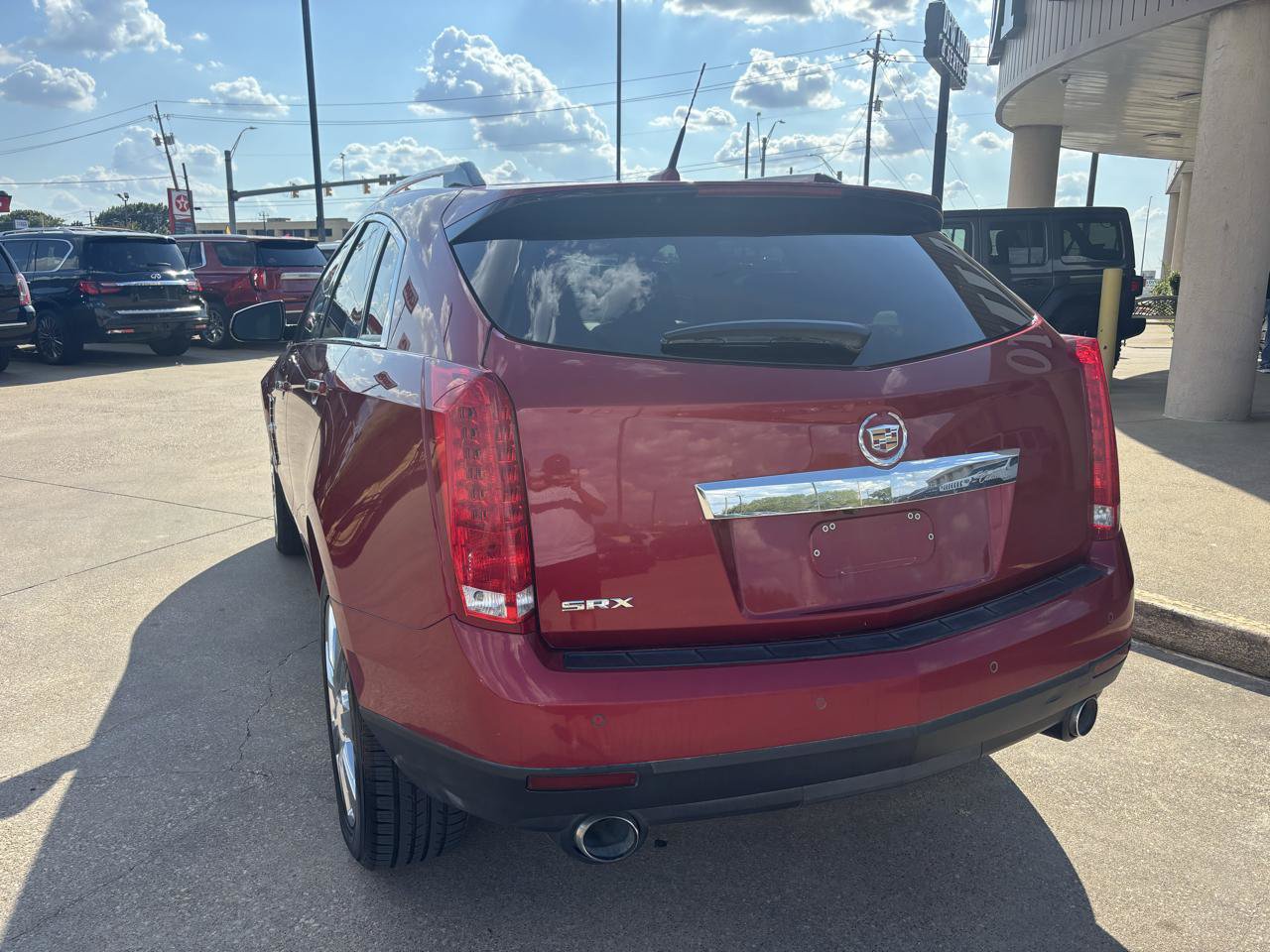 Used 2010 Cadillac SRX Premium FWD image 4