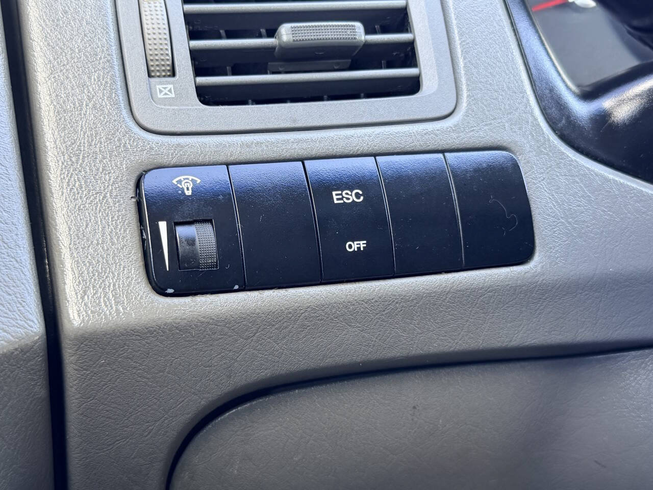 Used 2008 Hyundai Tucson SE FWD image 39