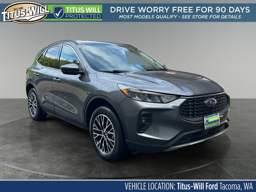 Used 2025 Ford Escape SE FWD image 1