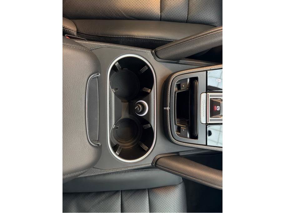 Used 2020 Porsche Cayenne AWD/4WD image 19