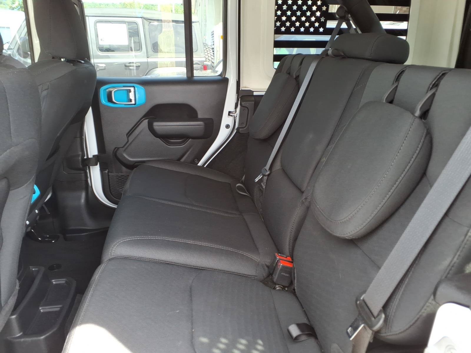 Used 2023 Jeep Wrangler Unlimited w/ Cold Weather Group AWD/4WD image 8