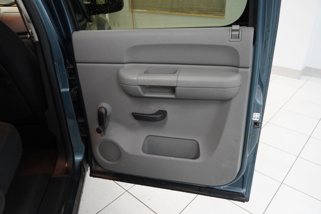 Used 2010 Chevrolet Silverado 1500 W/T AWD/4WD image 21