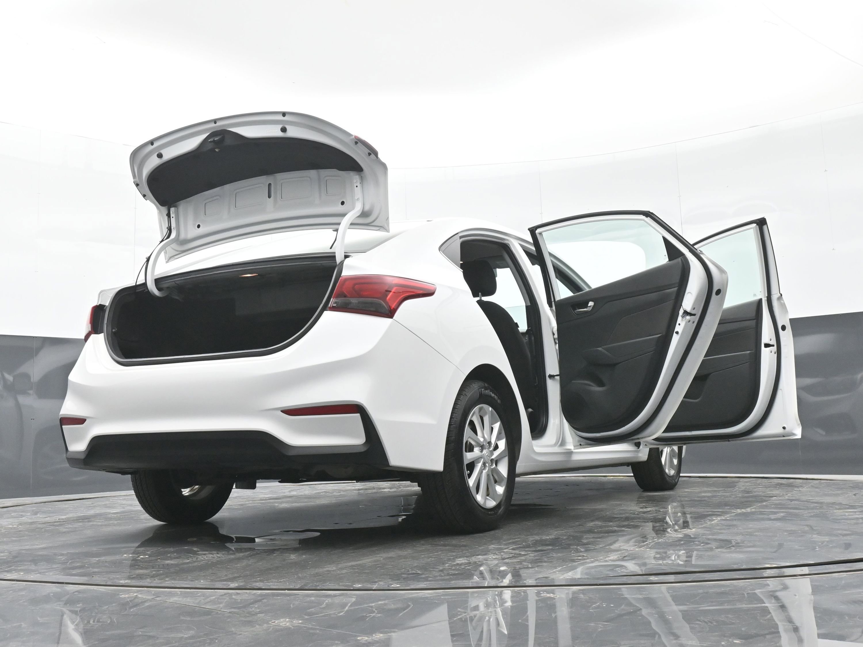 Used 2022 Hyundai Accent SEL w/ Cargo Package FWD image 50