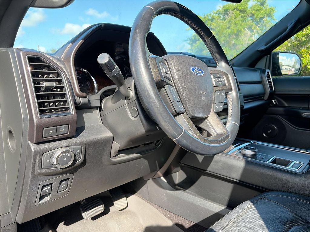 Used 2020 Ford Expedition Max Limited RWD image 11