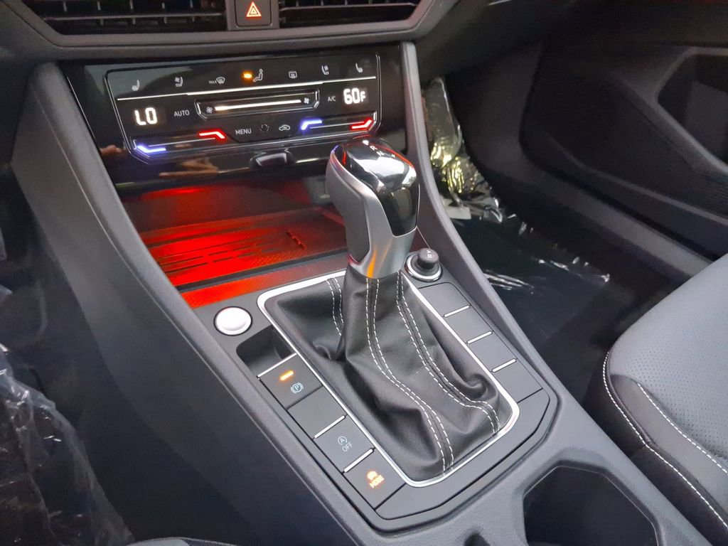 New 2026 Volkswagen Jetta SEL image 10
