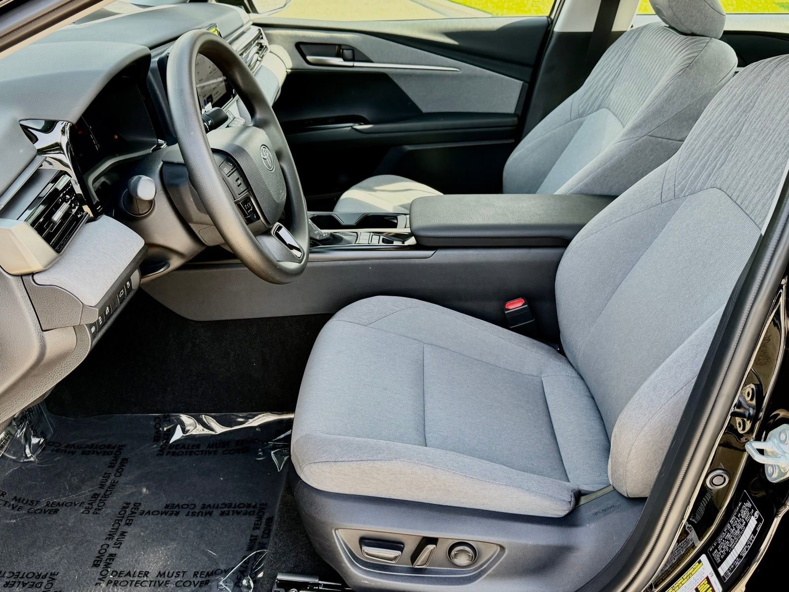 Used 2026 Toyota Camry LE w/ Convenience Package FWD image 22