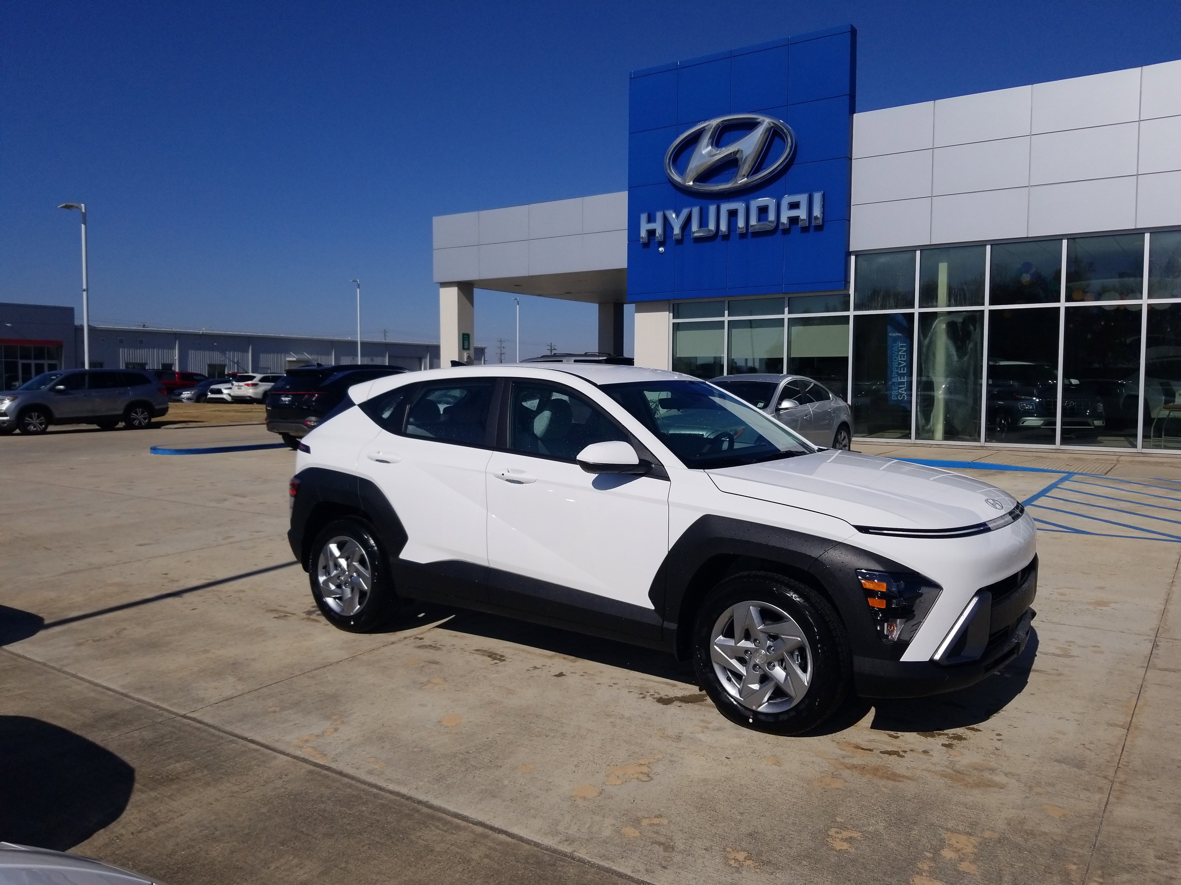 New 2026 Hyundai Kona SE image 1