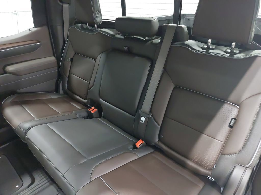New 2026 GMC Sierra 1500 Denali w/ Denali Reserve Package image 15
