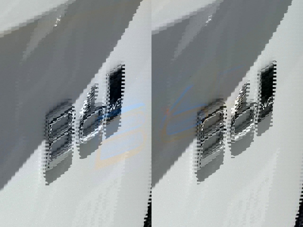 New 2026 Volvo XC90 B6 Ultra w/ Protection Package image 9