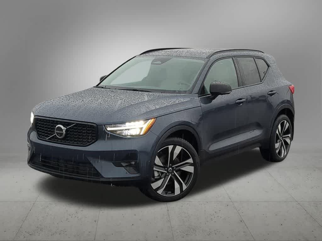 Certified 2026 Volvo XC40 B5 Ultra w/ Protection Package Premier AWD/4WD image 1